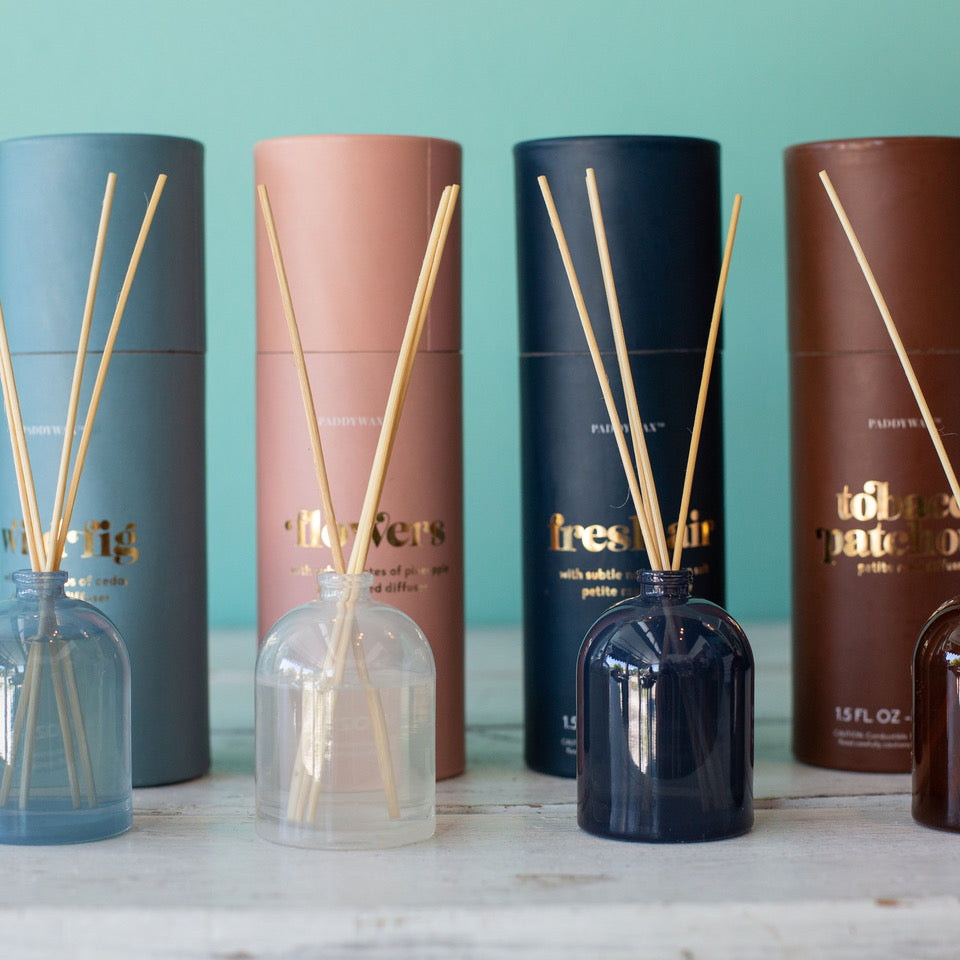 paddywax tobacco and vanilla Hygge Candle and creamy vanilla for a smokey Vista Candle | Tobacco &